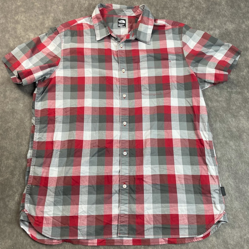 The North Face Men's XXL 2XL Red Plaid Button Camping Short Sleeve Logo Shirt